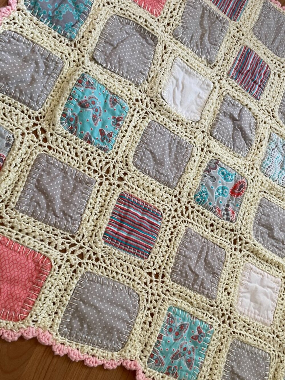 VTG Handmade Crotchet & Scrappy Patchwork Patch Double Sided Blanket, Baby Girl - Picture 3 of 15